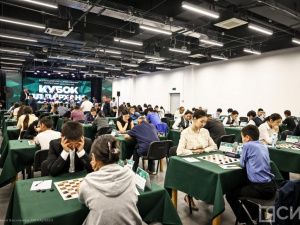 Девять чемпионов мира участвуют на турнире по шашкам в Якутске