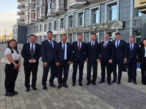 В рамках форума «Амурэкспо» делегация АО «АК «ЖДЯ» встретилась с делегацией округа Большой Хинган (КНР)