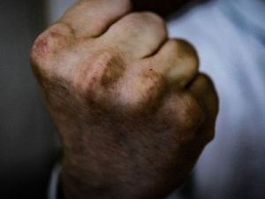 Житель Мархи насмерть избил знакомого, с которым встречал Новый год