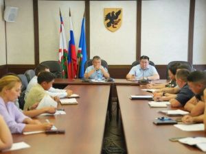 Дмитрий Садовников встретился с руководителями городских управ и пригородных администраций