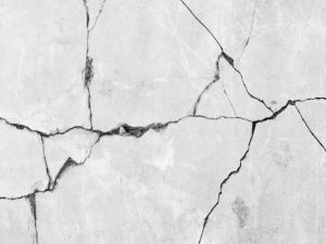 Здание Усть-Нерской школы признано аварийным - есть угроза обрушения: Прокуратура подала иск на администрацию района