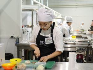 Студенты Якутии продемонстрировали кулинарное мастерство на профессиональном конкурсе
