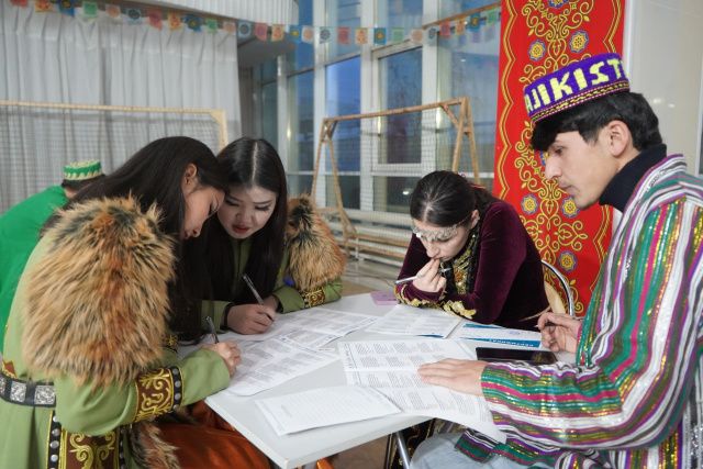В Якутии студенты и представители национальных общин написали этнографический диктант