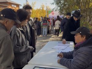 В Якутске впервые прошёл открытый городской пленэр