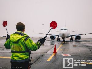 Транспортная прокуратура проведет проверку после возвращения самолета в аэропорт Якутска