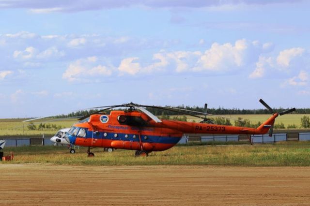 Вертолет Ми-8 АК Полярные авиалинии вылетел на поиски пропавшего самолета
