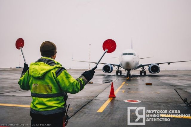 Транспортная прокуратура проведет проверку после возвращения самолета в аэропорт Якутска