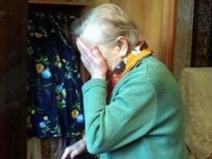 Шок! В Мирном задержана 77-летняя воровка