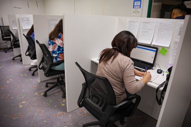 Руководитель «Горячей линии» 122 разъяснила порядок перевода участников СВО или их детей  с платного обучения на бесплатное