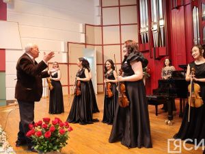 Бурными овациями завершился концерт ансамбля «Виртуозы Якутии» в Казахстане