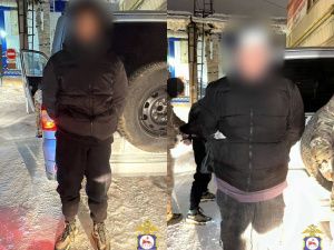 Задержаны с поличным: В Якутске наркокурьеры пытались сбыть 36 свертков с гашишем