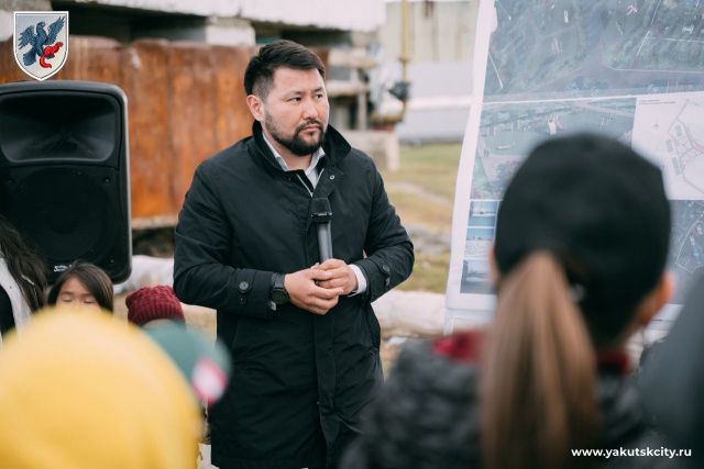 В селе Хатассы жители положительно оценили проект капитального ремонта дворовой территории