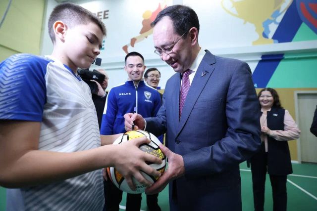 С открытием нового корпуса Мохсоголлохская школа перешла на односменное обучение