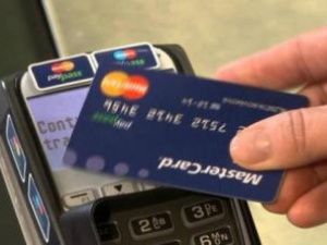 У жителя Якутии украли деньги с бесконтактной карты