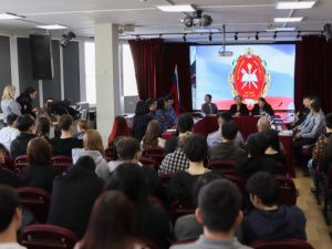 Выпускникам Якутского колледжа инновационных технологий рассказали, как трудоустроиться в УФСИН и поступить в ведомственные вузы