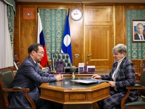 Айсен Николаев встретился с руководителем Комитета семей воинов Отечества Якутии