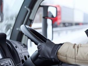 В Якутске мужчина угнал "Камаз", но не справился с управлением