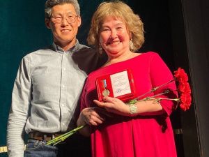 В честь Дня Победы ТЮЗ подарил ветеранам Октябрьского округа спектакль 