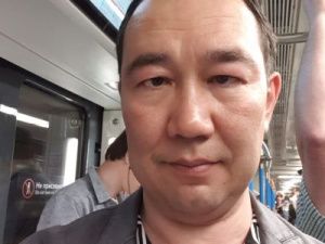 Фотофакт: Айсен Николаев снова в метро