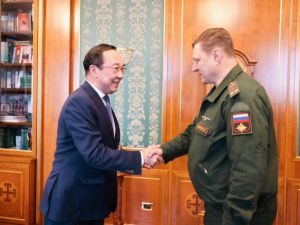 Айсен Николаев выразил благодарность отцу Героя Российской Федерации