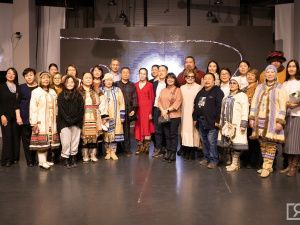 Связь с Севером и Арктикой: Екатерина Суржанинова представила пейзажи, портреты и графику