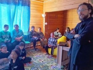 Приходской досуговый центр открылся в посёлке Усть-Мая