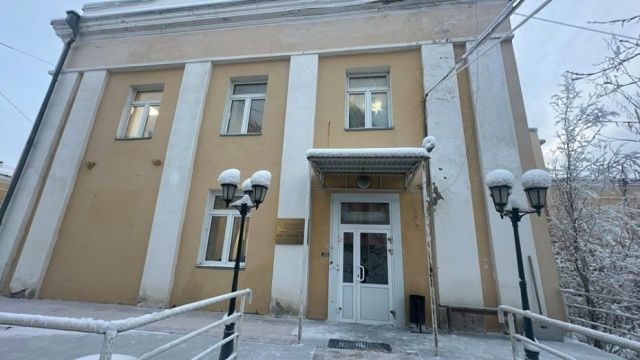 Замначальника судмедэкспертизы отправили в тюрьму за угон и нападение на такси