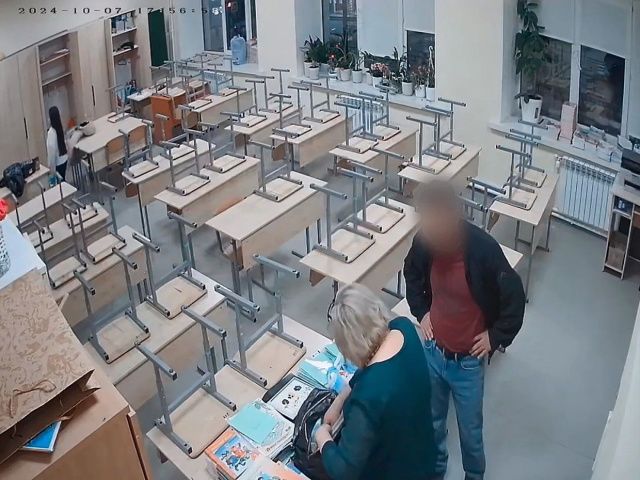 В одной из школ Якутска мужчина ударил учительницу головой несколько раз и угрожал убийством: вынесен приговор