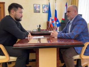 Глава Якутска обсудил с руководителем АО «Якутдорстрой» поддержку семей мобилизованных сотрудников предприятия