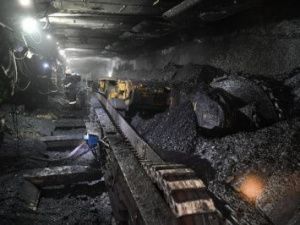 В шахте «Денисовской» «курсировал» самоходный вагон без фар