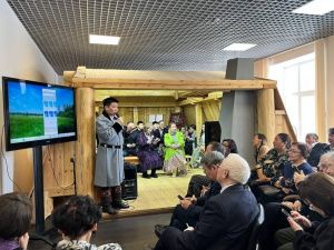 В СВФУ презентовали приложение с записями исполнения олонхо именитых сказителей «Ноо!»