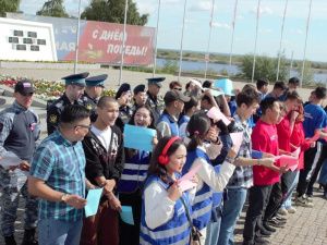 Акцию «Живой флаг» провели в Якутске