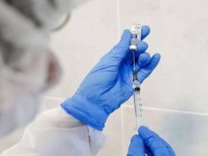 На портале госуслуг открылась запись на вакцинацию от COVID-19 для всех желающих