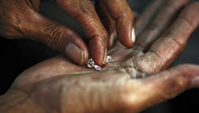 Гражданин Индии украл в Якутии два бриллианта стоимостью почти 1,5 млн рублей