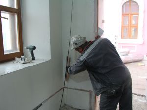 Владислав Левочкин проверил ход реставрации Галереи зарубежного искусства 