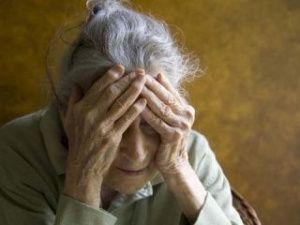 В Якутии пенсионерка стала жертвой настойчивых лжесотрудников банка