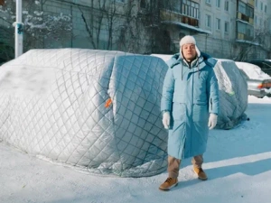 Смотрите на телеканале «Пятница: Ведущие тревел-проекта «Пробного переезда» в Якутске!