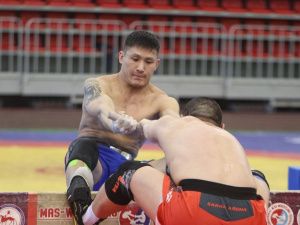 Алексей Уваровский вышел в лидеры по итогам первого дня отборочного турнира на Игры Дыгына