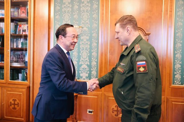 Айсен Николаев выразил благодарность отцу Героя Российской Федерации