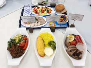 Семга с сыром, утиная грудка, курица по-мексикански: авиакомпания «Якутия» представила новое меню