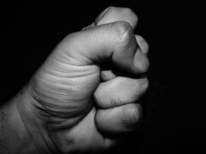 Житель Верхневилюйского района пришел домой к знакомому и избил его до смерти