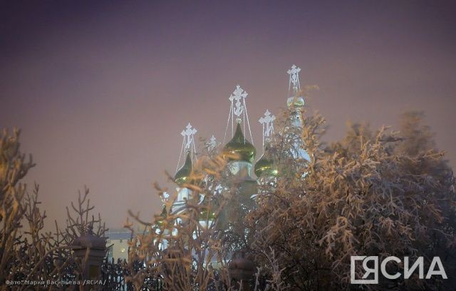 Пока в Якутии была ночь: беспорядки в аэропорту Махачкалы, пожар в Коми и первый рейс из ОАЭ