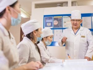 Профессор медицины Виктор Игнатьев:  Ключ к выздоровлению всегда сокрыт в общении врача с пациентом