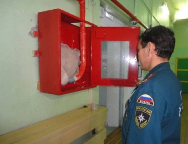 Более 300 нарушений пожарной безопасности выявлено в детских лагерях Якутии