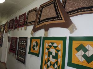 В селе Хатассы открылась выставка народных мастеров