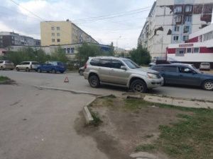 Водитель на Lexus сбил ребенка 