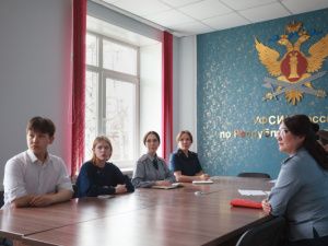 Для желающих поступить в образовательные организации высшего образования ФСИН России в УФСИН проводятся вебинары