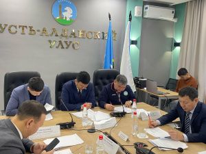Сергей Местников провел заседание республиканской комиссии в Усть-Алданском улусе 