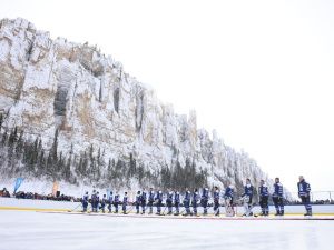 Дружеский хоккейный матч между «Легендами хоккея» и сборной Якутии закончился вничью