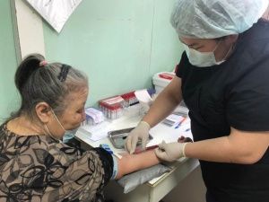 Передвижные медицинские кабинеты колесят по дальним селам